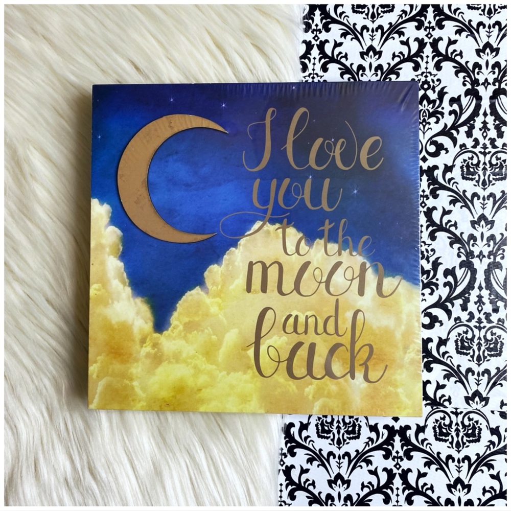 NWT : ‘i love you to the moon and back’ quote crescent moon wall art decor